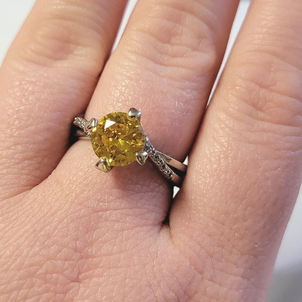 China GR Yellow Gemstone Fasion Rin